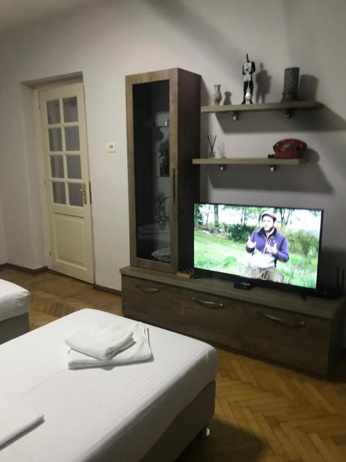 דירות טיראנה Proper House Iva מראה חיצוני תמונה